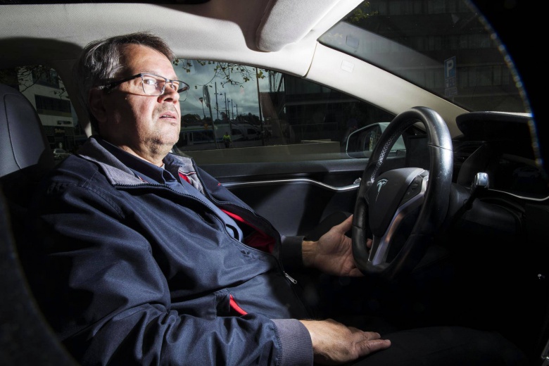 Обнаружен электромобиль Tesla с рекордным пробегом Обнаружен электромобиль Tesla с рекордным пробегом