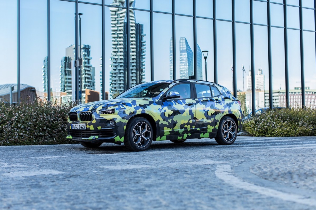 BMW X2 2018: официальные фото компактного кроссовера БМВ