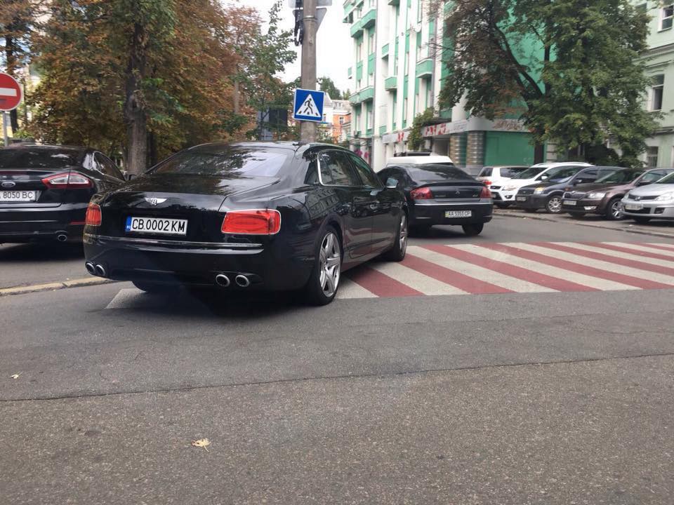 Какие редкие и необычные авто на еврономерах завозят в Украину