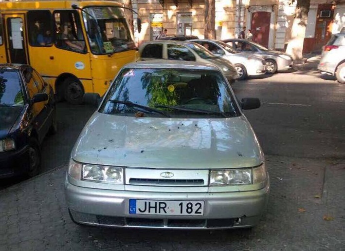 Какие редкие и необычные авто на еврономерах завозят в Украину