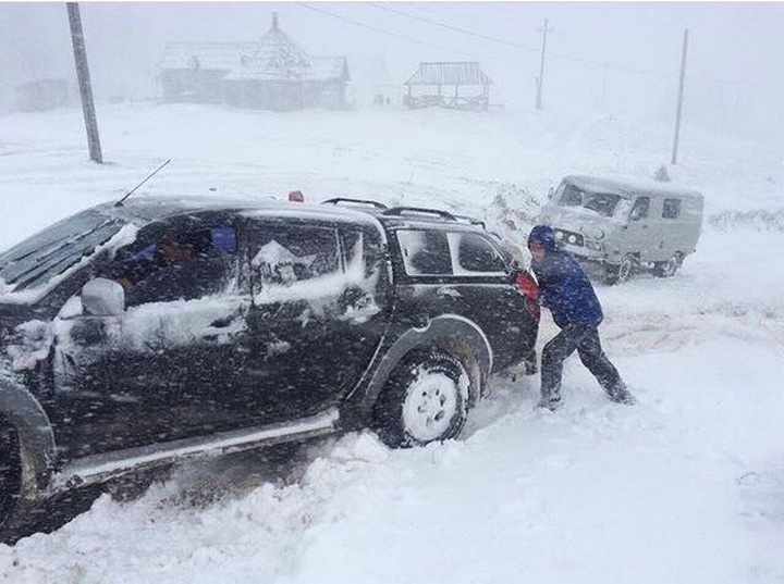 первый снег в Украине