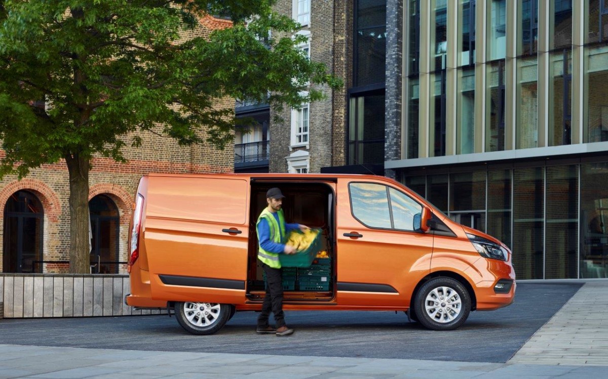 FORD TRANSIT CUSTOM