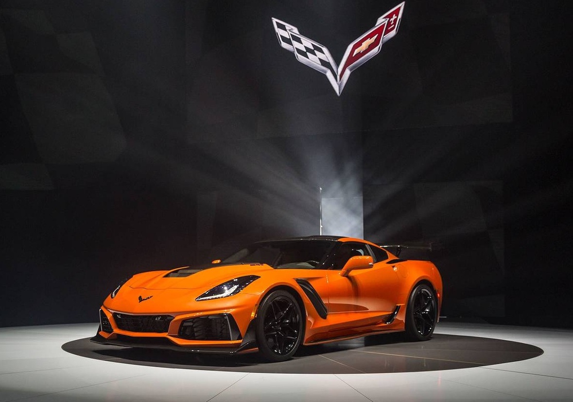 Первые живые фото самого быстрого Chevrolet Corvette ZR1 2018 Первые живые фото самого быстрого Chevrolet Corvette ZR1 2018