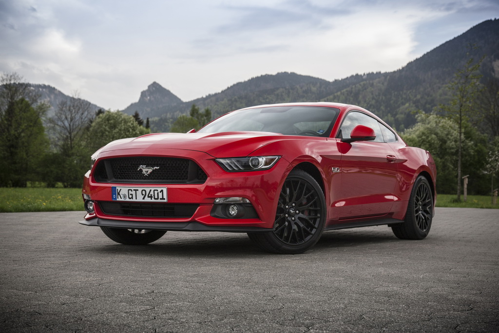 Ford Mustang GT & Infiniti Q60