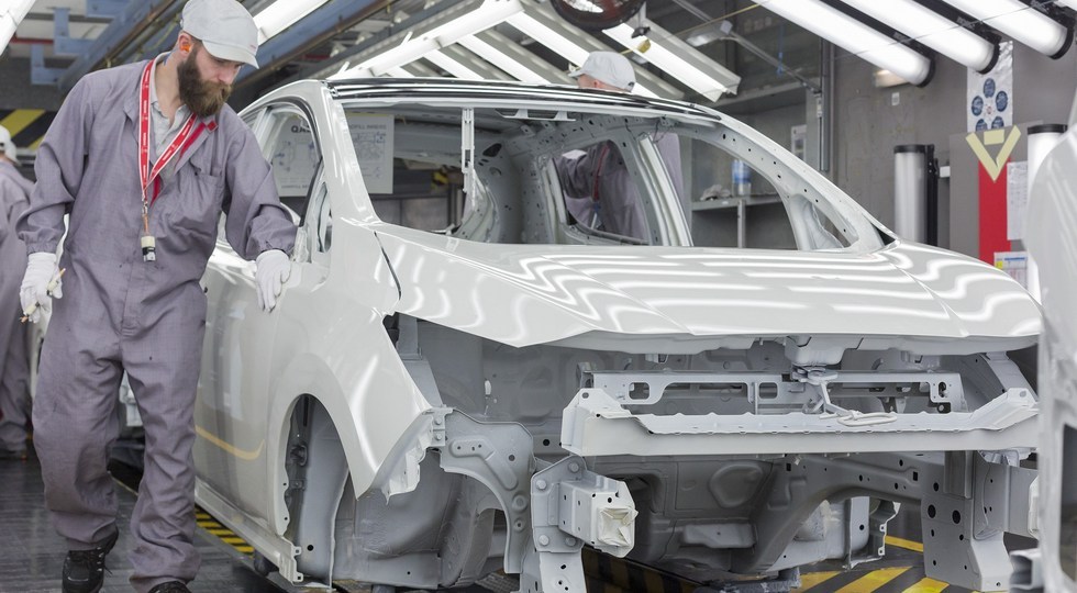 Стартовало производство Nissan Leaf 2018 для Европы Стартовало производство Nissan Leaf 2018 для Европы