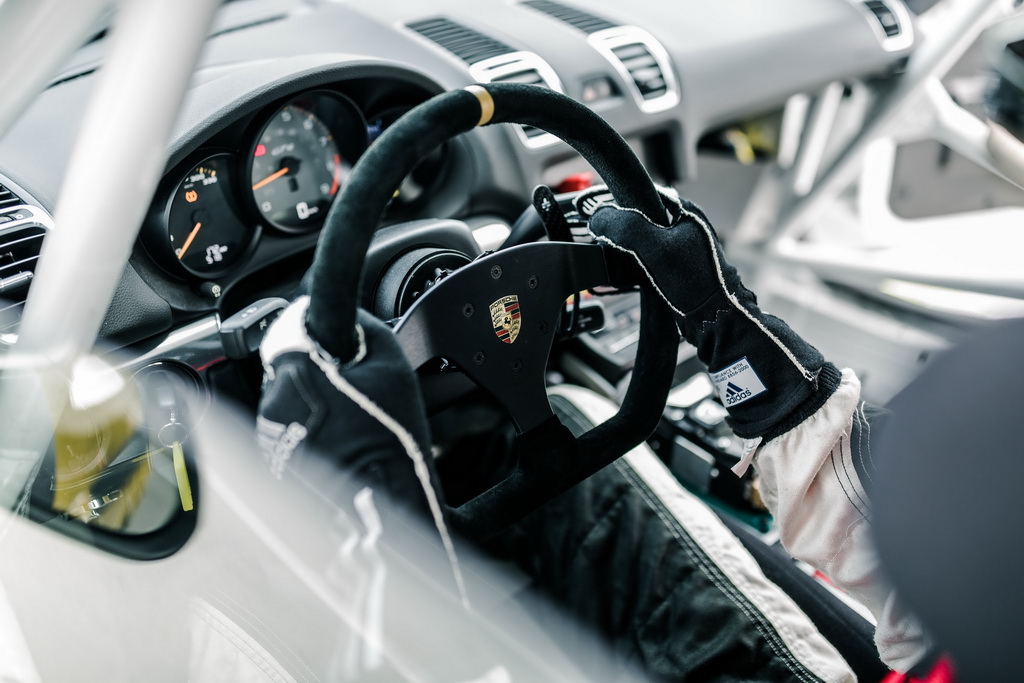 Porsche GT4 Clubsport