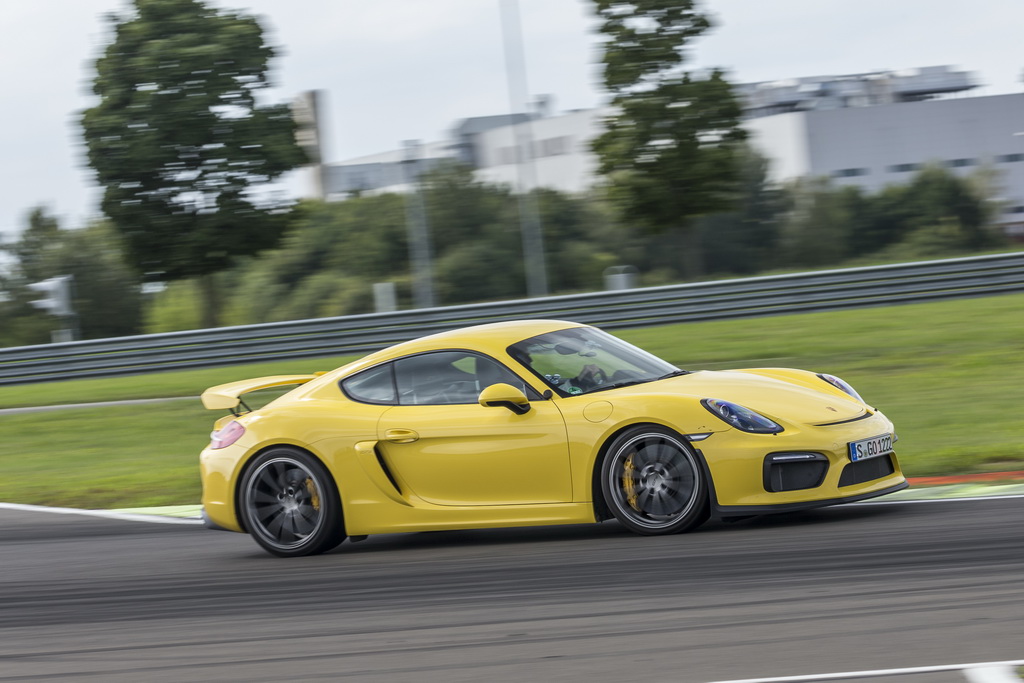 Porsche GT4 Clubsport