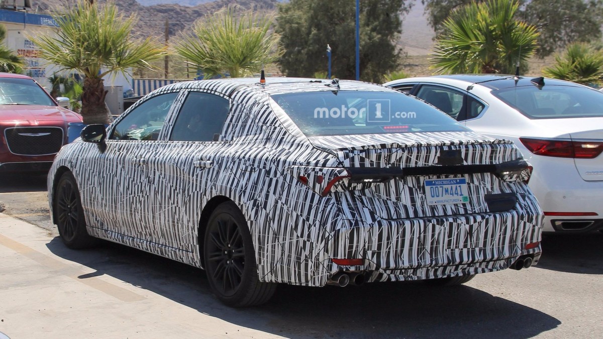 Первые изображения новой Toyota Avalon 2019