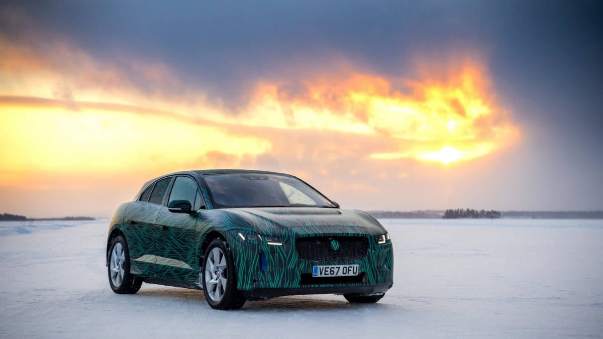 Первый электромобиль Jaguar: официальные фото и дата презентации