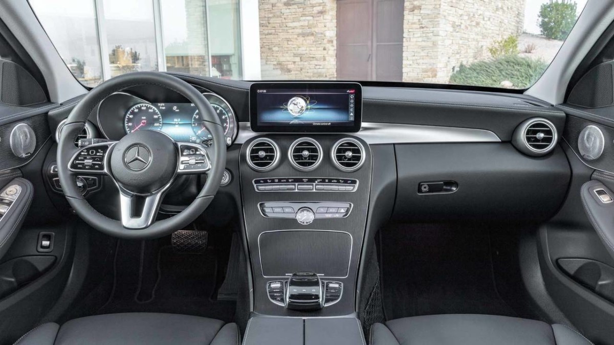 Новый Mercedes C-Class 2019 полностью рассекречен