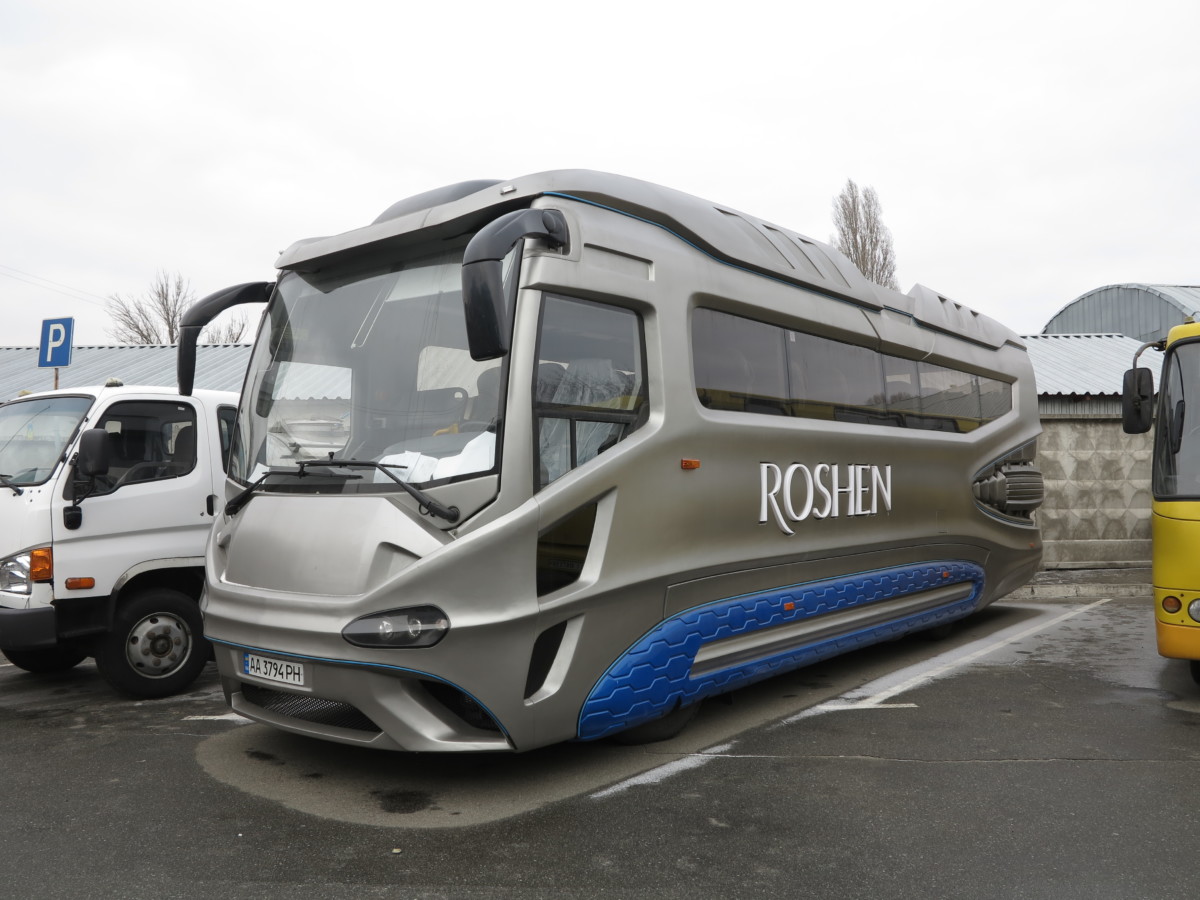 Илону Маску этот украинский автобус пришелся бы по душе