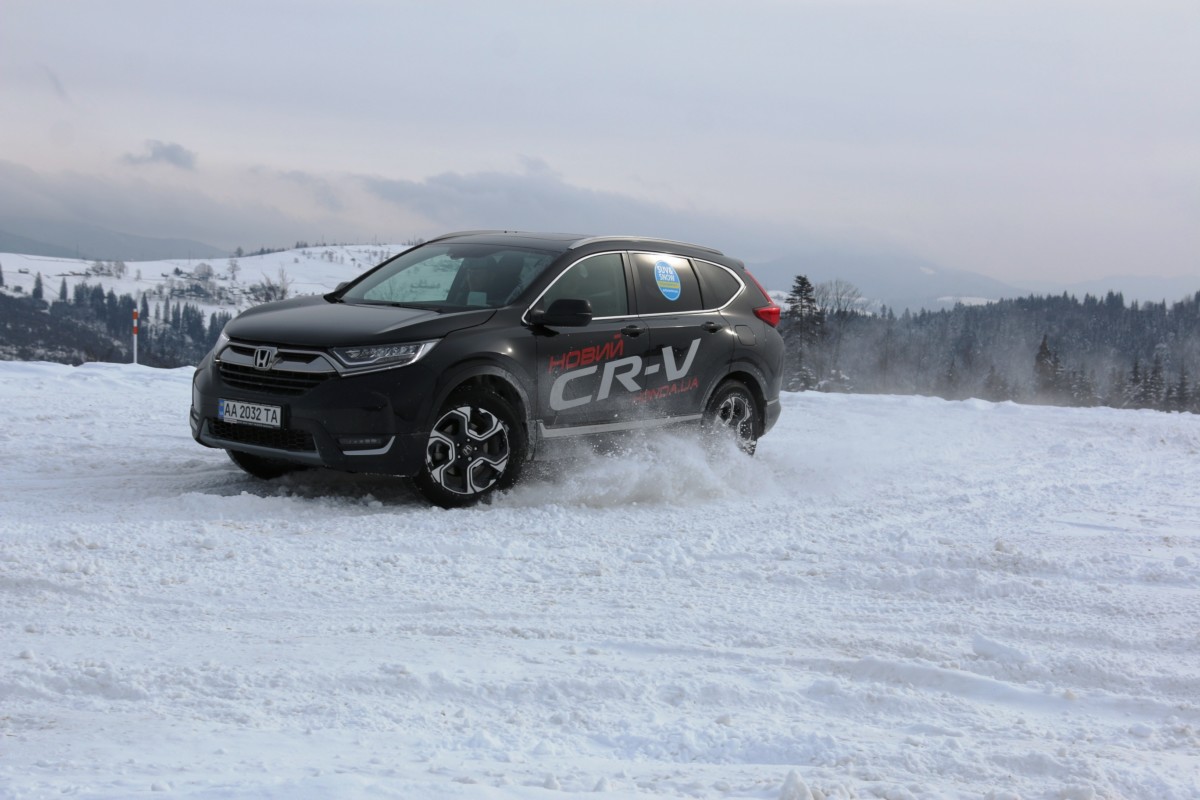 Как проявляет себя новая Honda CR-V на бездорожье