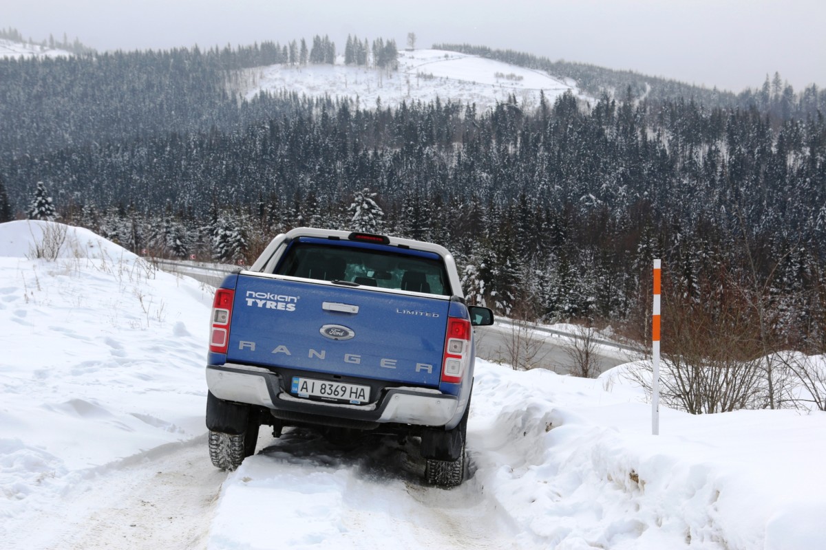 Пикап Ford Ranger испытали суровым карпатским бездорожьем Пикап Ford Ranger испытали суровым карпатским бездорожьем