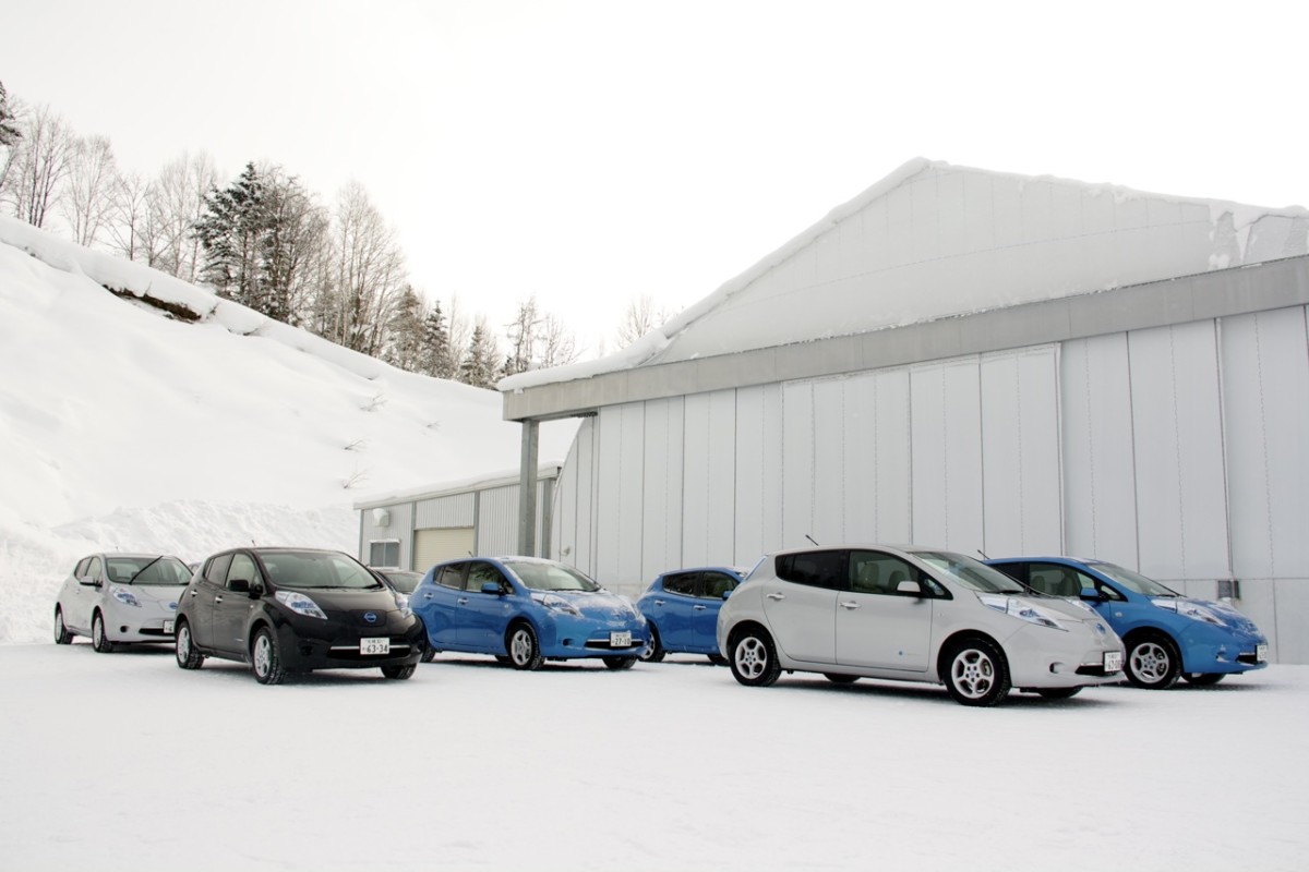  Nissan Leaf зимой