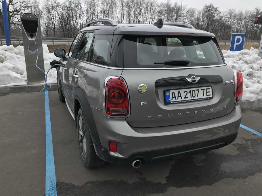 Внешность MINI Cooper S E