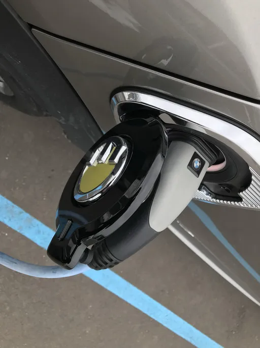 Зарядка MINI Cooper S E