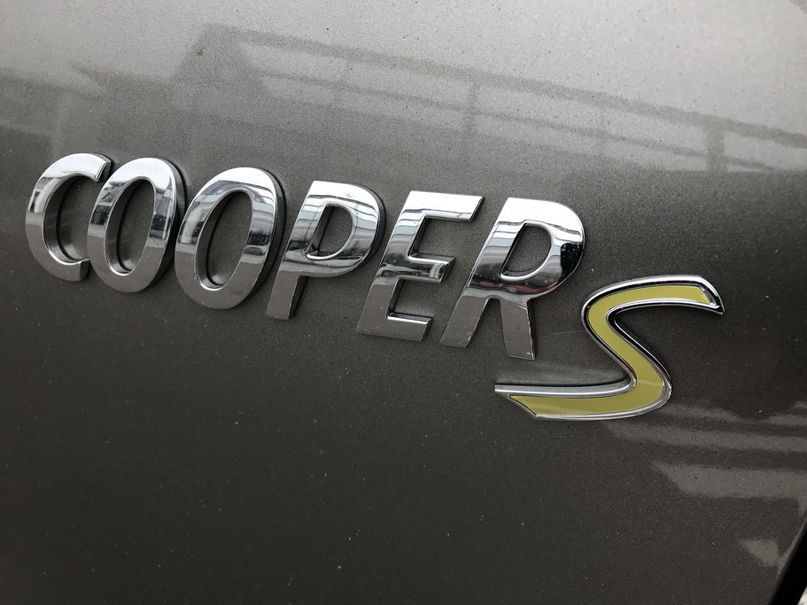 Особенность MINI Cooper S E