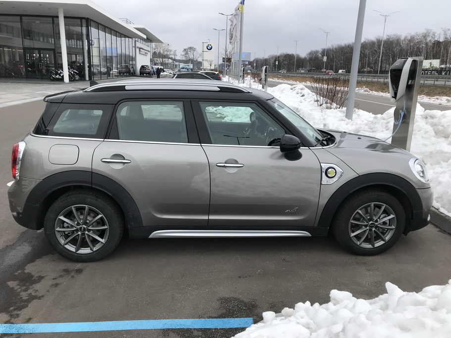 Внешность MINI Cooper S E