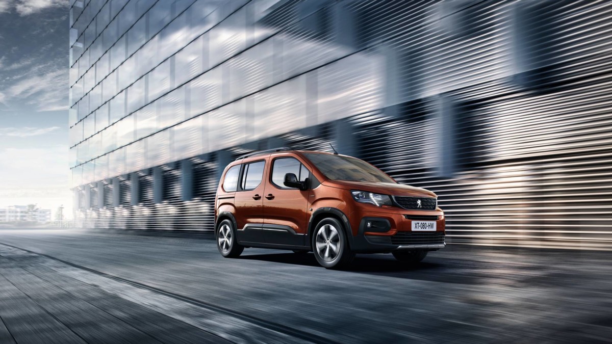 Peugeot Rifter 2018: все подробности преемника Peugeot Partner Peugeot Rifter 2018: все подробности преемника Peugeot Partner