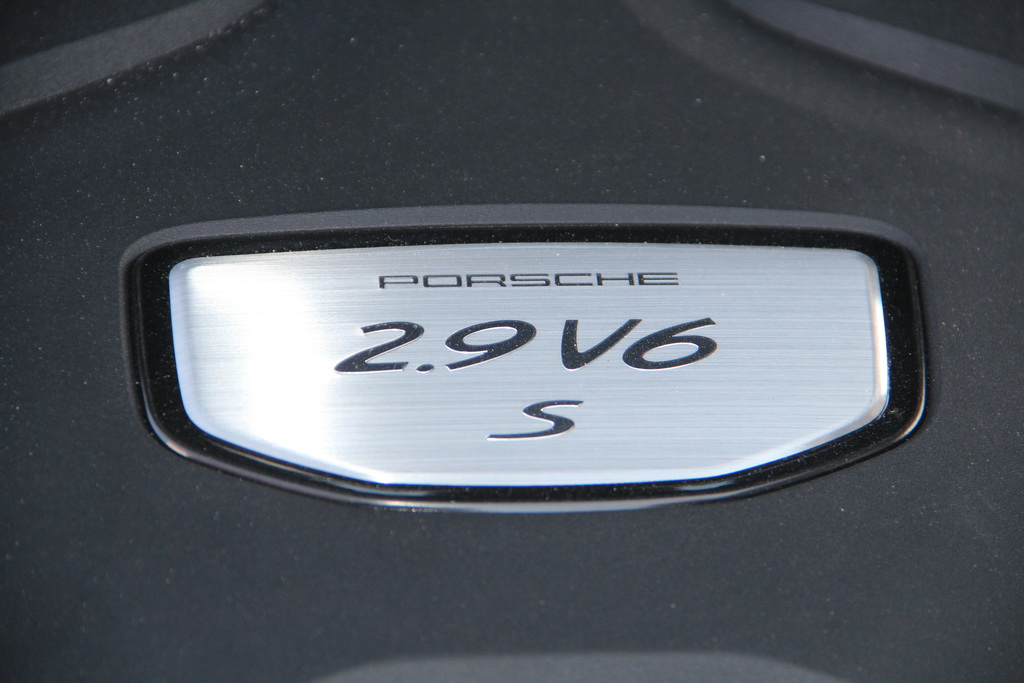 Мотор Porsche Cayenne S