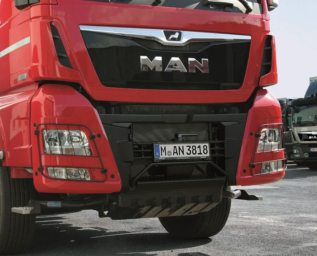 Грузовик MAN TGX 33.540