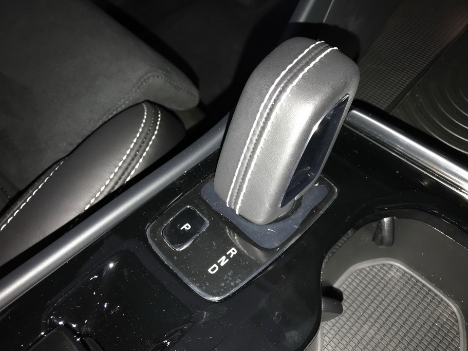Коорбка автомат Volvo XC40 2018