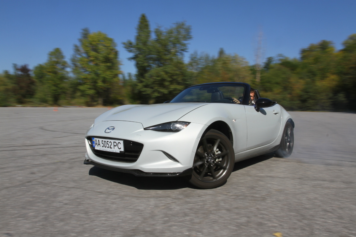 Родстер Mazda MX-5 