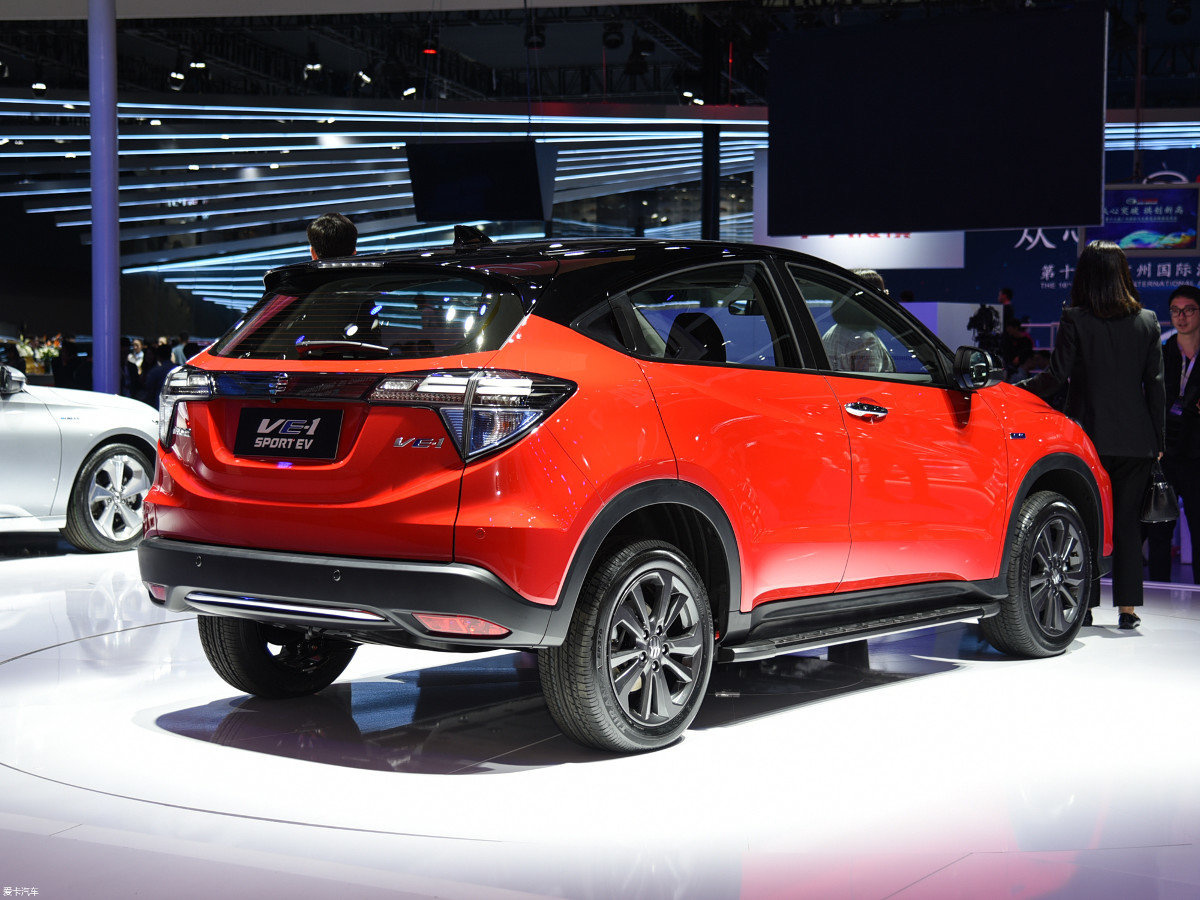 электрический кроссовер