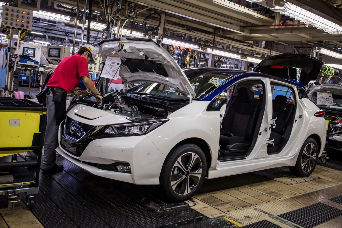 Производство Nissan Leaf e-plus