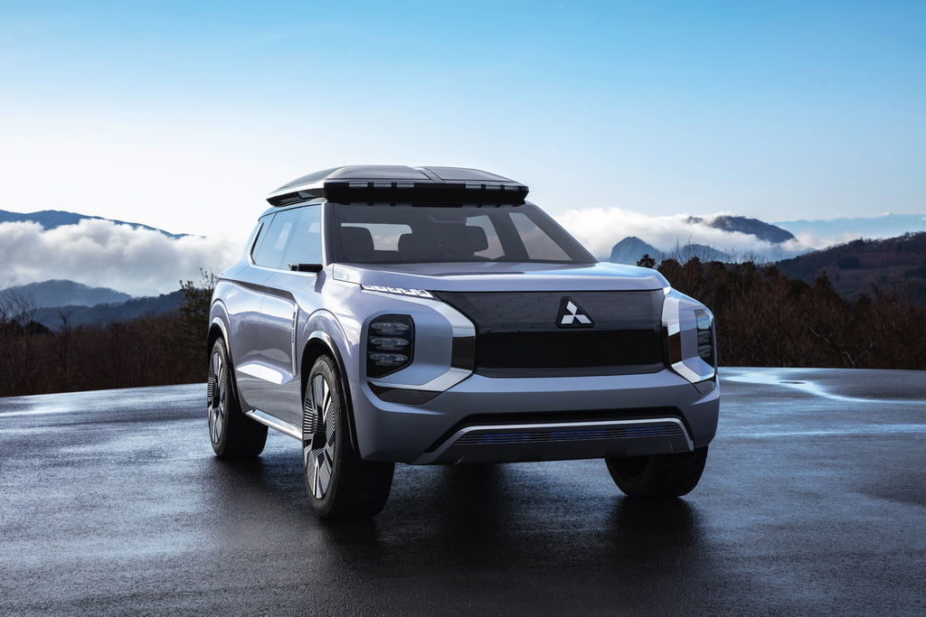 Mitsubishi Engelberg Tourer