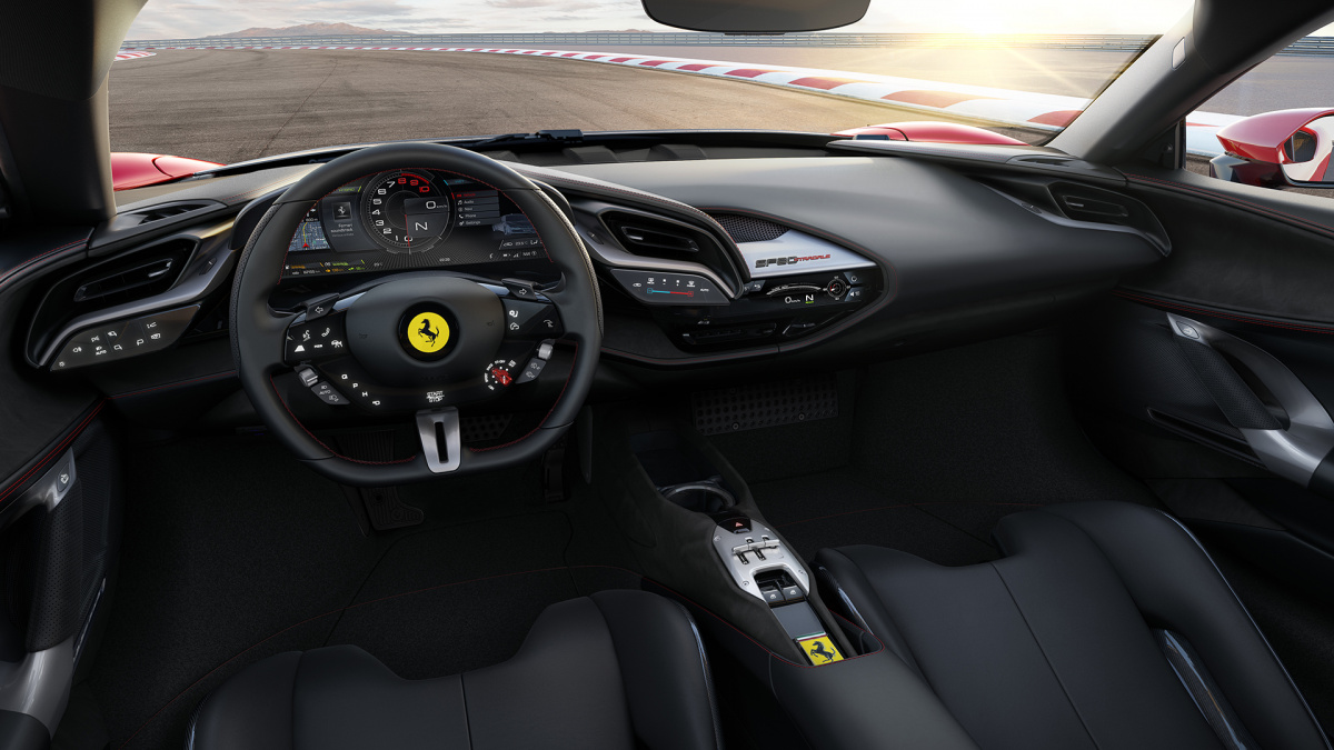Ferrari SF90 Stradale интерьер