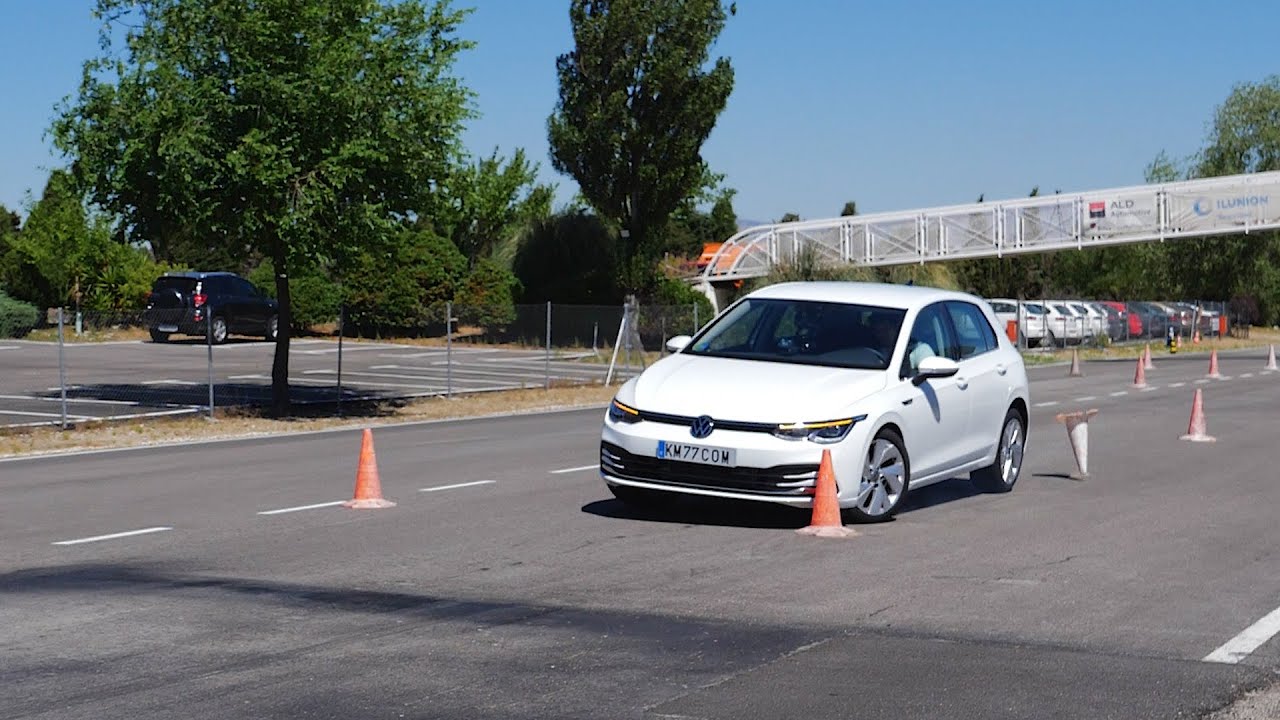«Лосиный тест» для Volkswagen Golf 8: как авто справилось с задачей