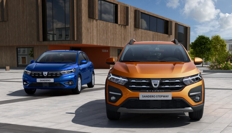 https://www.autocentre.ua/wp-content/uploads/2020/09/2021-dacia-sandero-logan-03-1-770x440-c-1.jpg