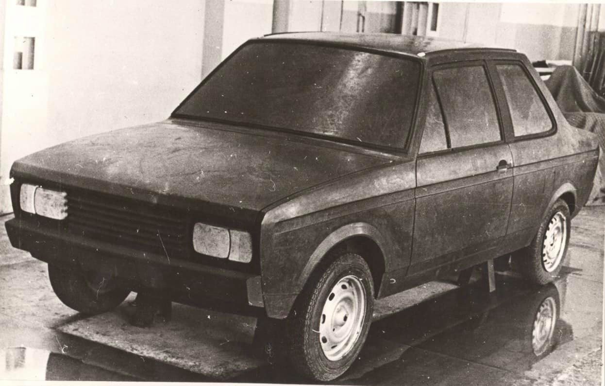 Заводчанин сохранил опытный ЗАЗ-1102 конца 70-х 3