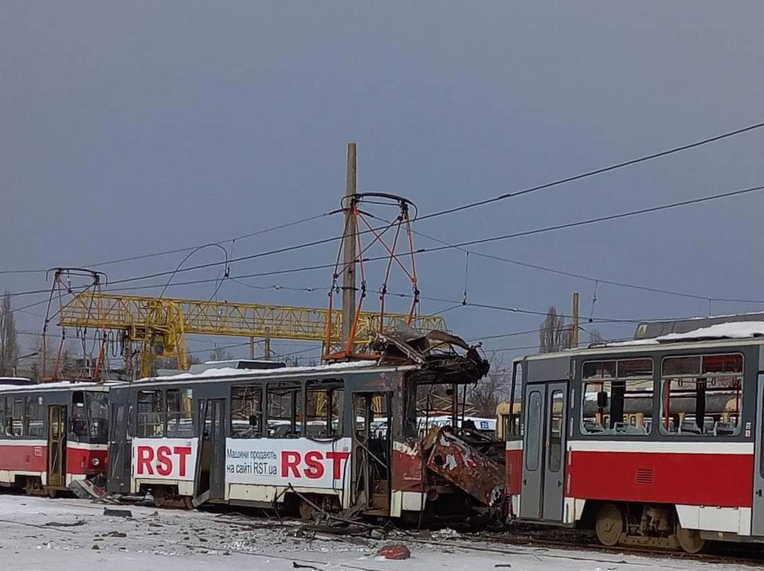 Харьков оставили без трамваев – оккупанты разрушили депо и подстанцию 1