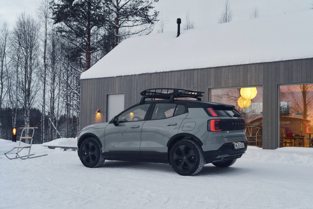 volvo ex30 cross country 2 resize Економічні новини - головні новини України та світу