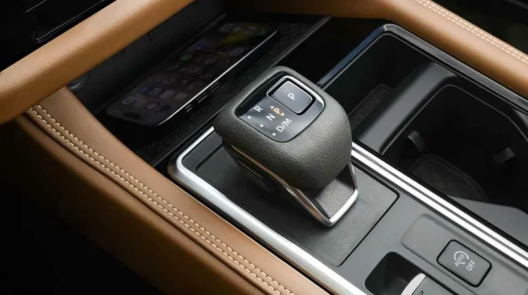 Nissan оновив свій найбільший кросовер (фото)