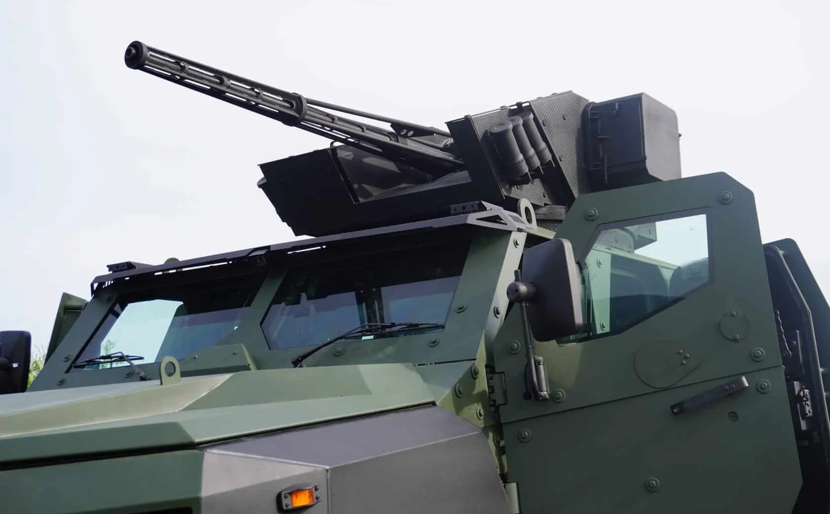 Бронемашину «Варта 2» випробували з 30-мм гарматою (відео)