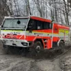 Пожежний автомобіль Tatra Forcе навчили їздити боком